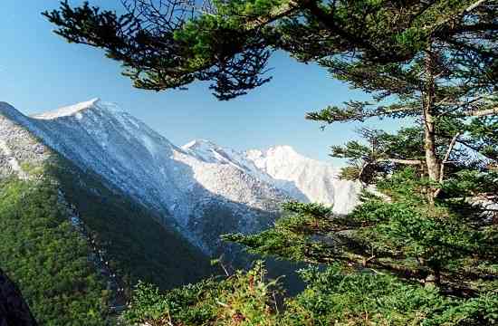 看日出、观云海、避酷暑、泡温泉 太白山上都能满足你