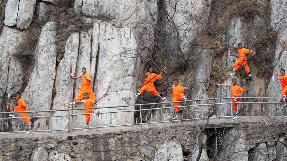 少林寺游玩需要多少时间？少林寺门票及表演信息指南