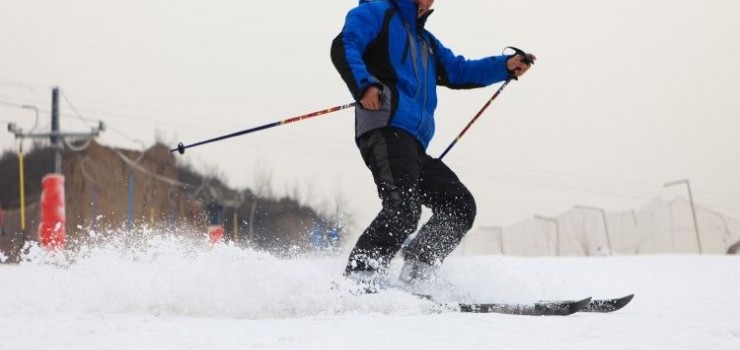 东岭生态滑雪场