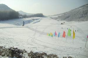 泰山温泉城及徂徕山滑雪场一日游|徂徕山滑雪及温泉特价票