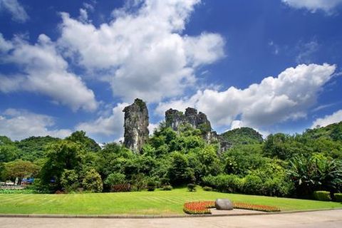 <桂林-阳朔-大漓江飞去卧回5日游>青山绿水，0购物